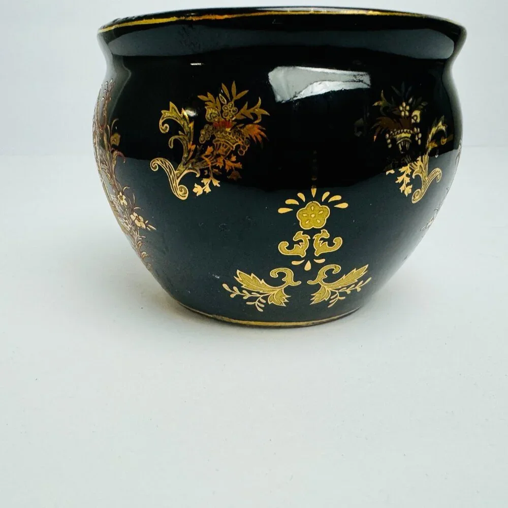 Vintage Mid 20th Century Chinese Black and Gold Vase Pot